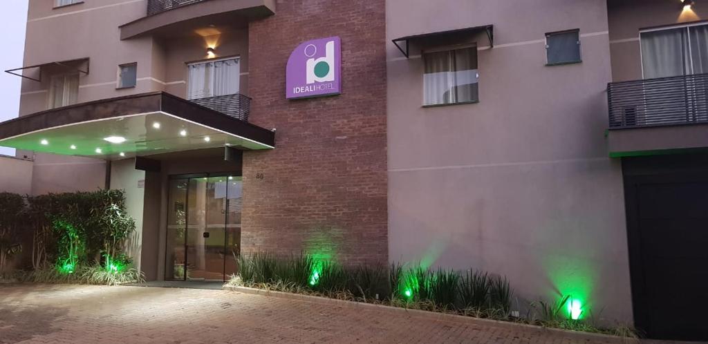  Ideali Hotel