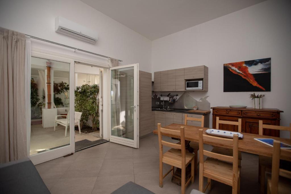 Kuchyň nebo kuchyňský kout v ubytování Il Gabbiano Relais in Stromboli