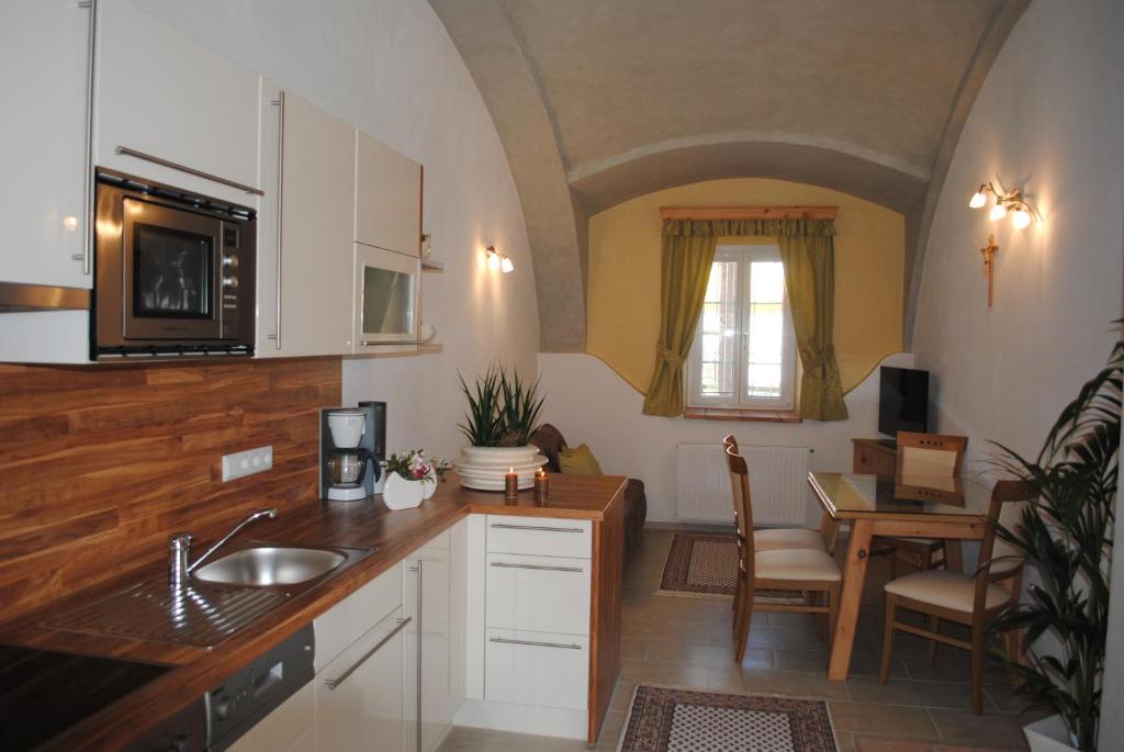 Kuchyňa alebo kuchynka v ubytovaní Gartler's Appartements