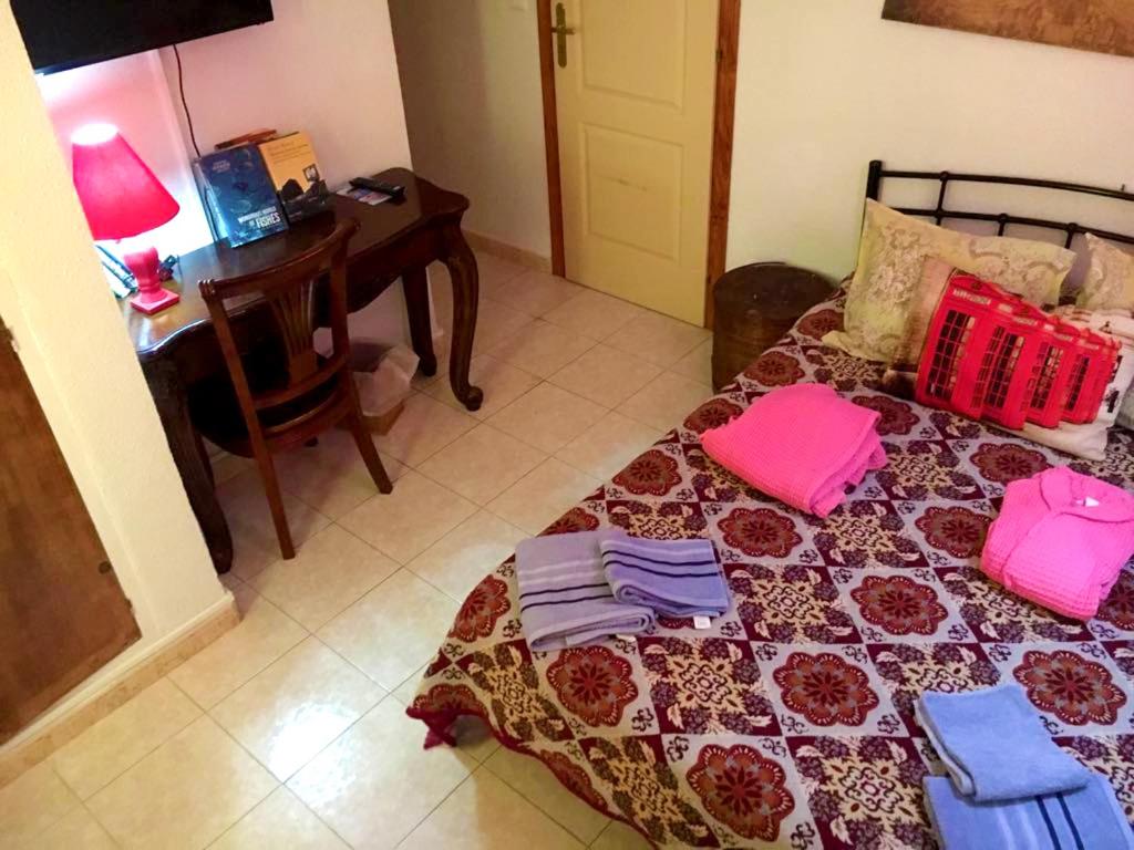 El Artista - Economy Double Room