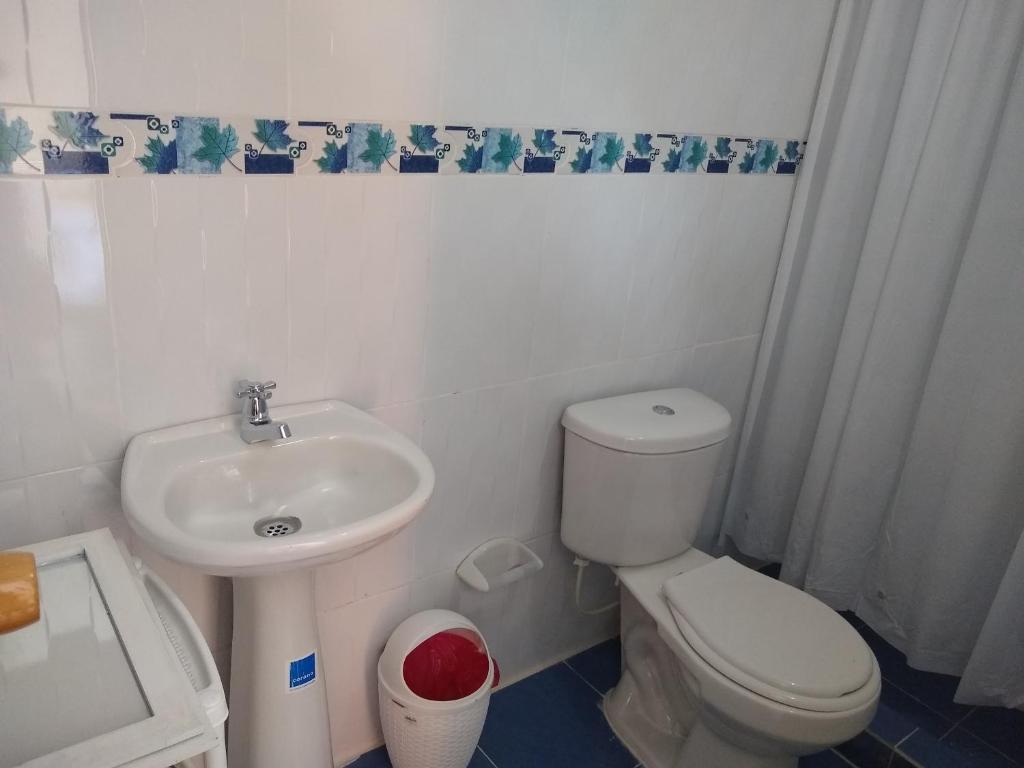 Vannituba majutusasutuses Hostal Palohe Taganga