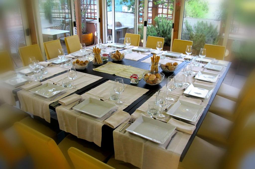 Restauracja lub miejsce do jedzenia w obiekcie Hotel Metrò