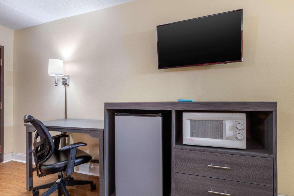 Econo Lodge Chattanooga Northeast - Ooltewah photo