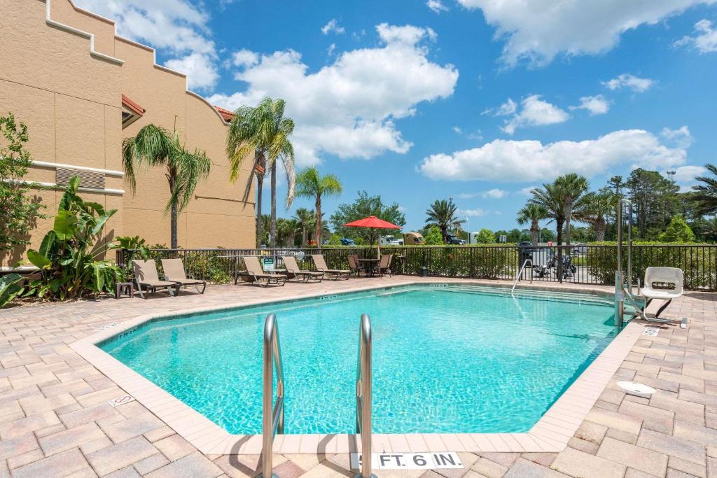 Clarion Inn Ormond Beach at Destination Daytona photo