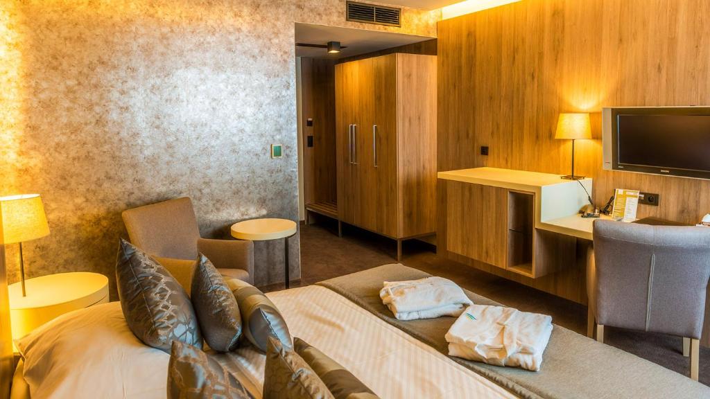 Hotel AquaCity Seasons - Resim 2