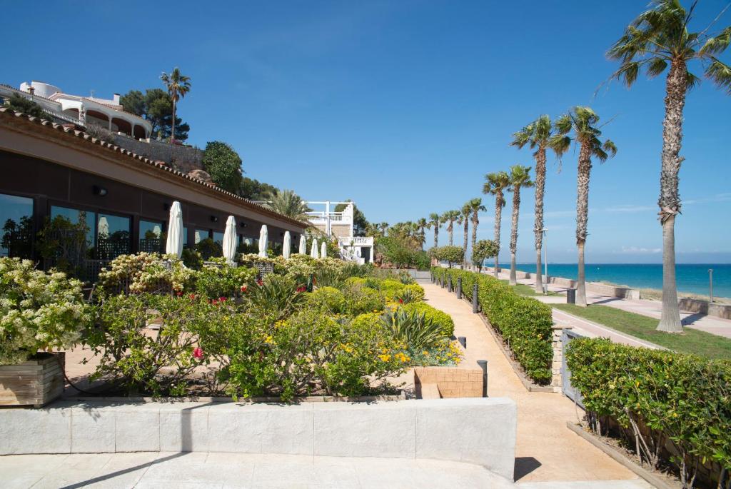 Cala Cristal by Pierre & Vacances Premium, Miami Platja ...