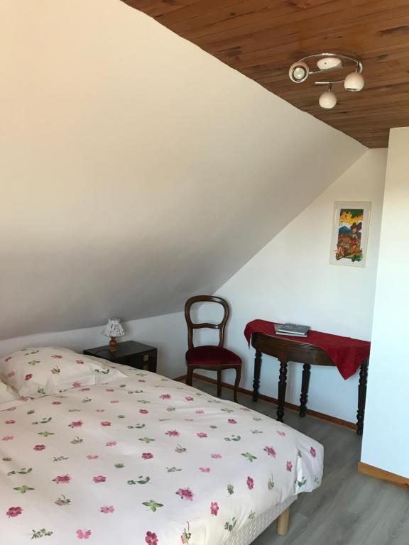 Postel nebo postele na pokoji v ubytování Gite Du Rittersberg