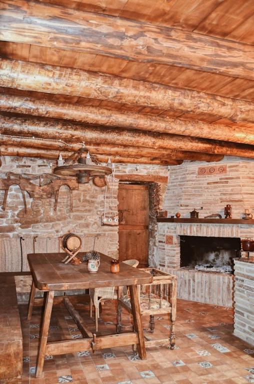 Fotografie z fotogalerie ubytování Antiguo Rincón v destinaci Colungo