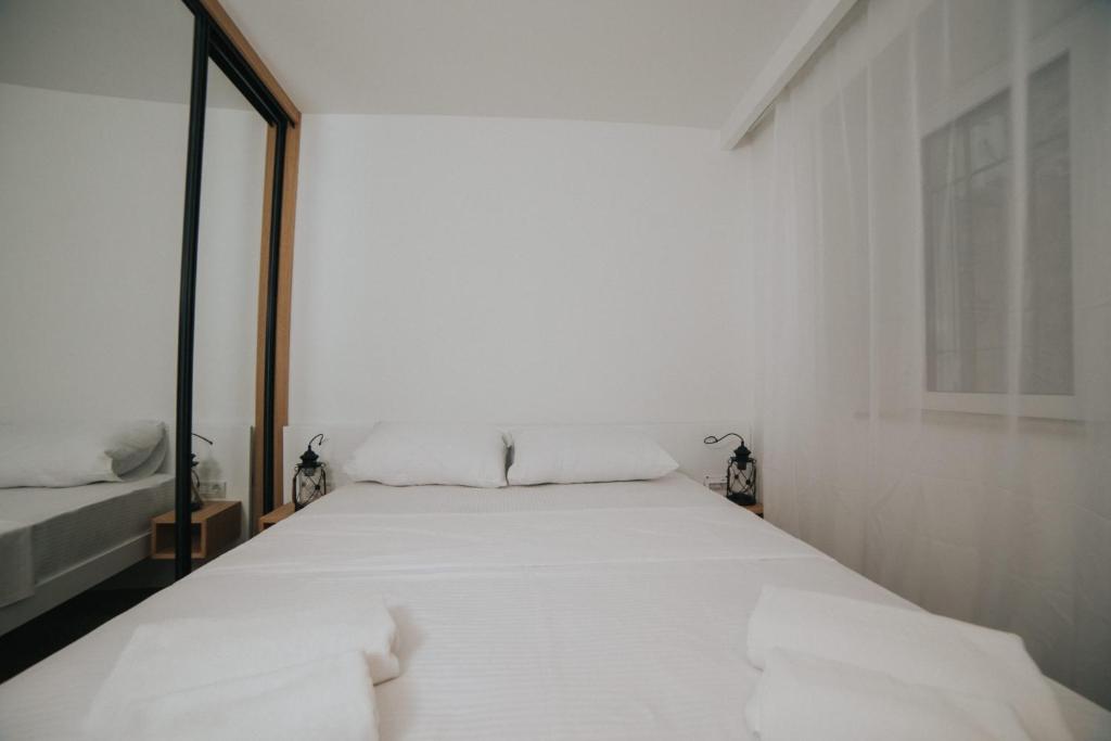 Apartments Trifunovic Old Town - 7