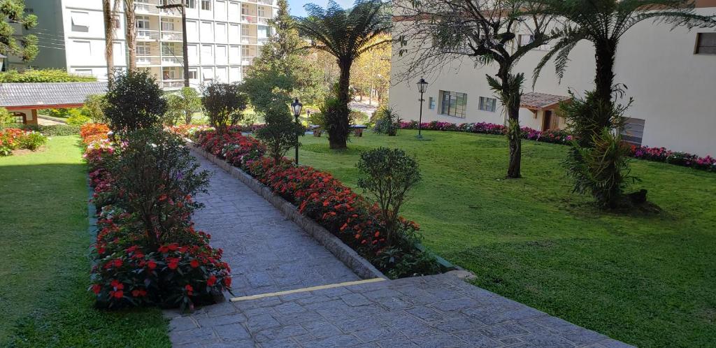  Apartamento no Capivari com Elevador