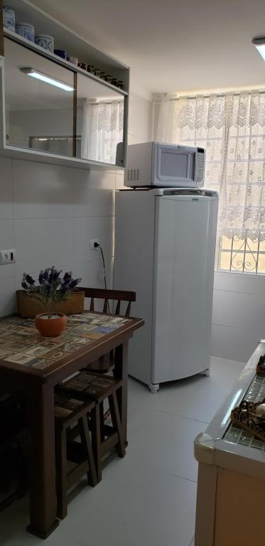  Apartamento no Capivari com Elevador