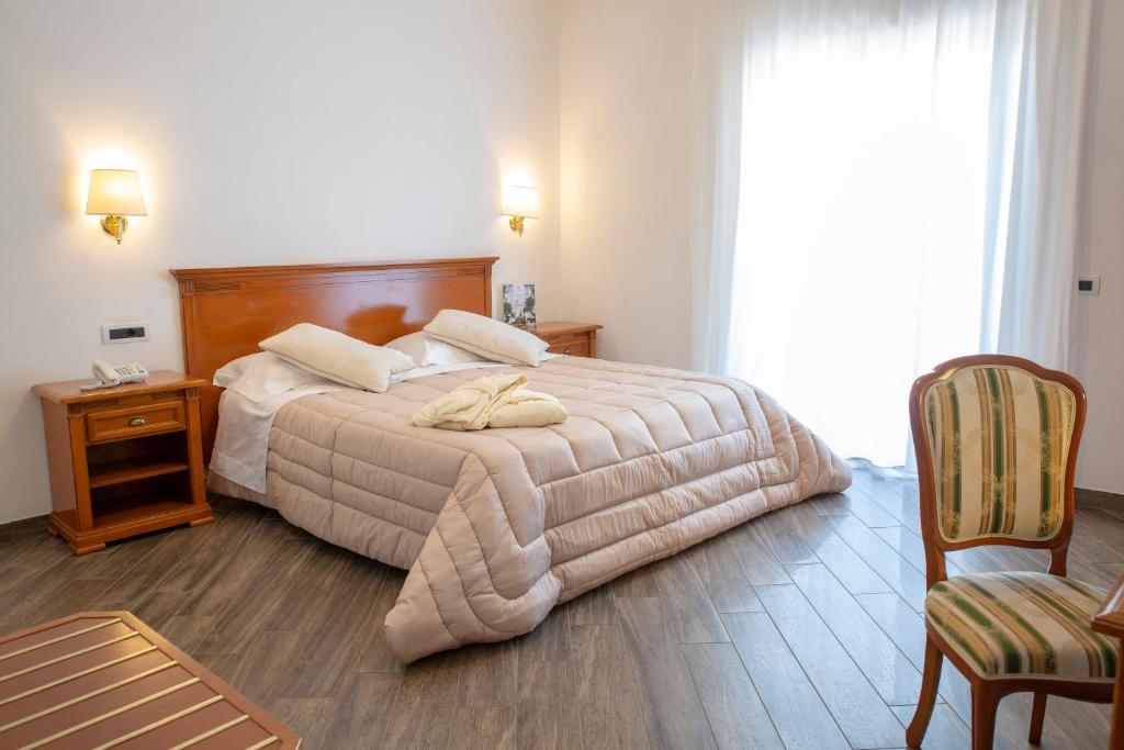 Villa Donna Carmela - Doppelzimmer Mit Balkon Und Meerblick