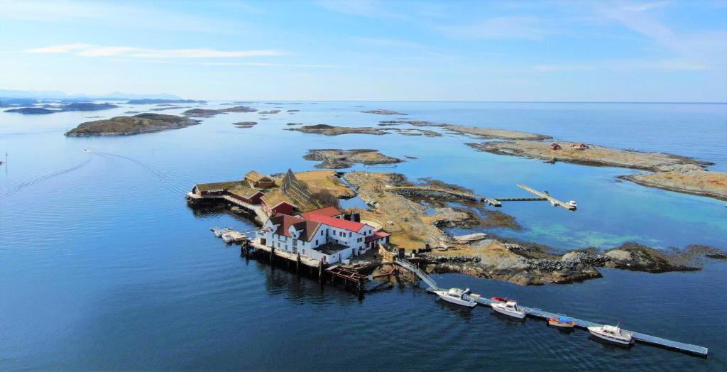 Gallery image of Ringholmen Sjøhus in Leira