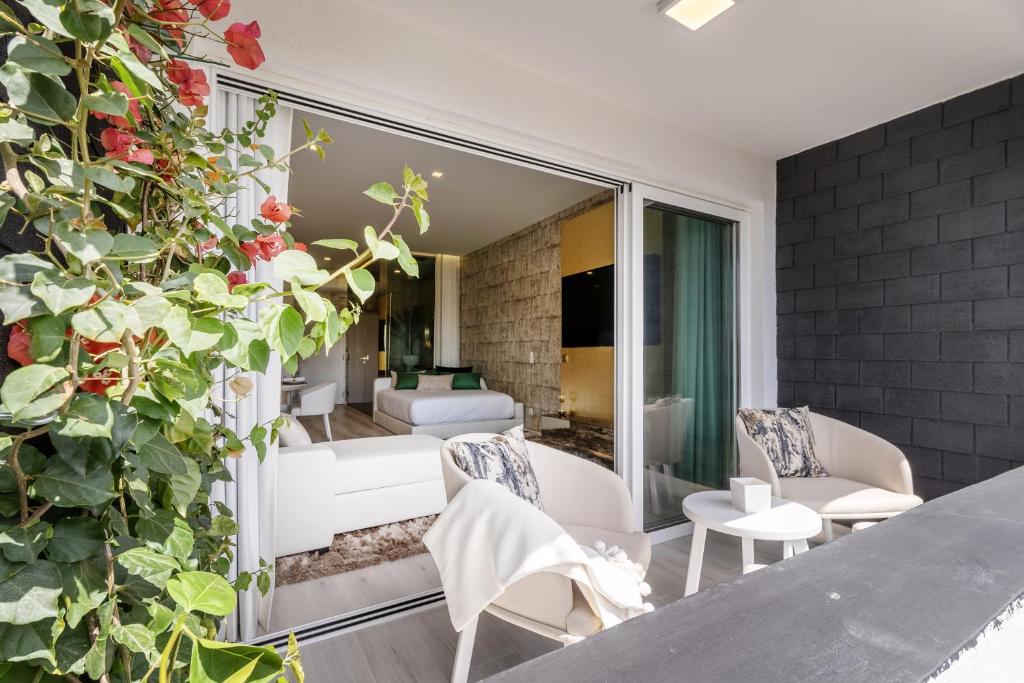 Bố cục Ocean View Luxury Suite & Terrace Estoril, Cascias