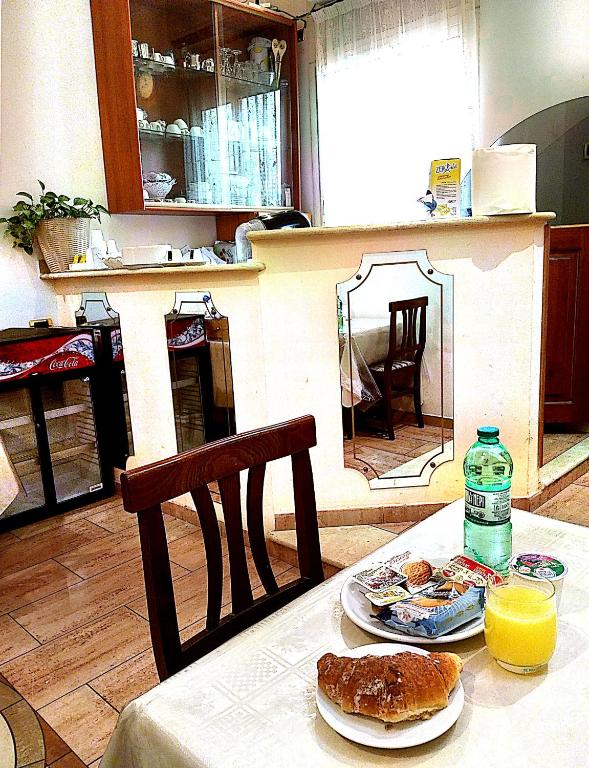 Kuchyň nebo kuchyňský kout v ubytování Hotel Aristotele