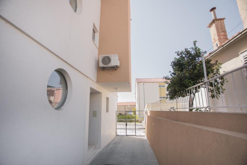 Budova, kde se apartmán nachází