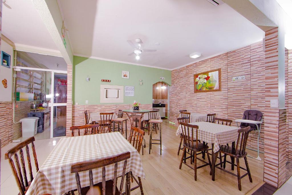  Residencial e Pousada Evelina