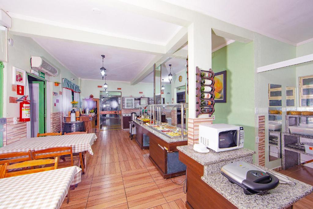  Residencial e Pousada Evelina