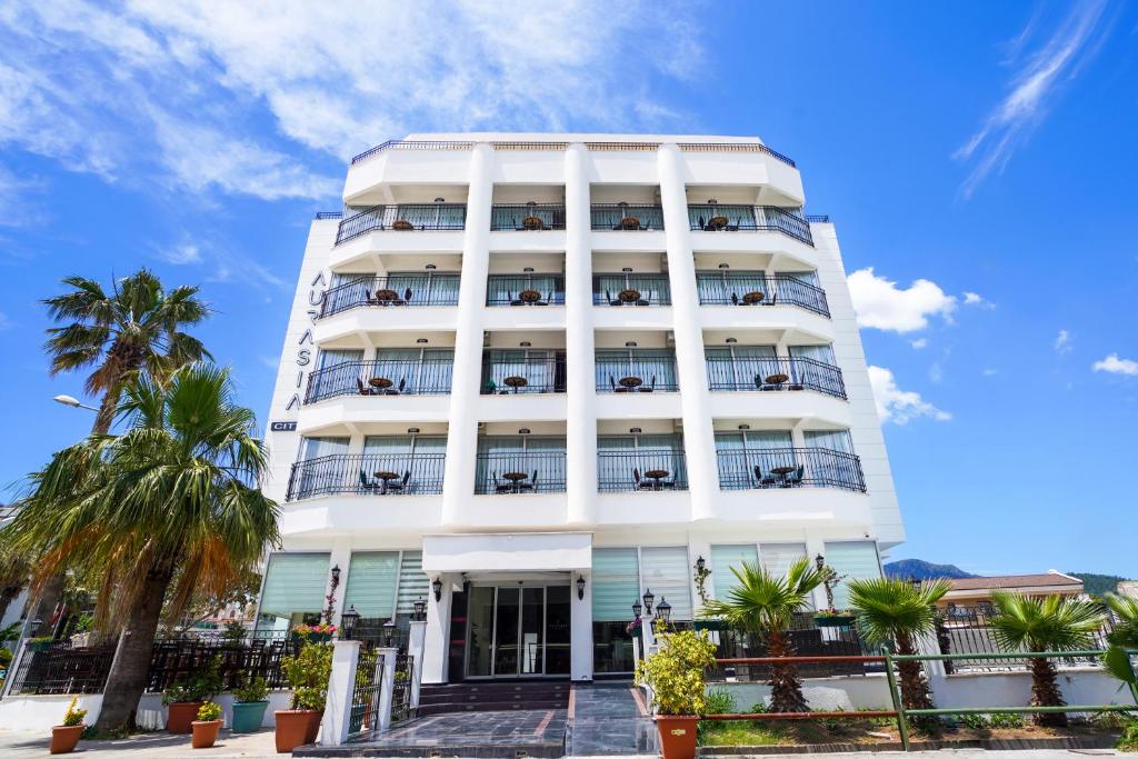 Gallery image of Aurasia Sea Side Hotel in Marmaris