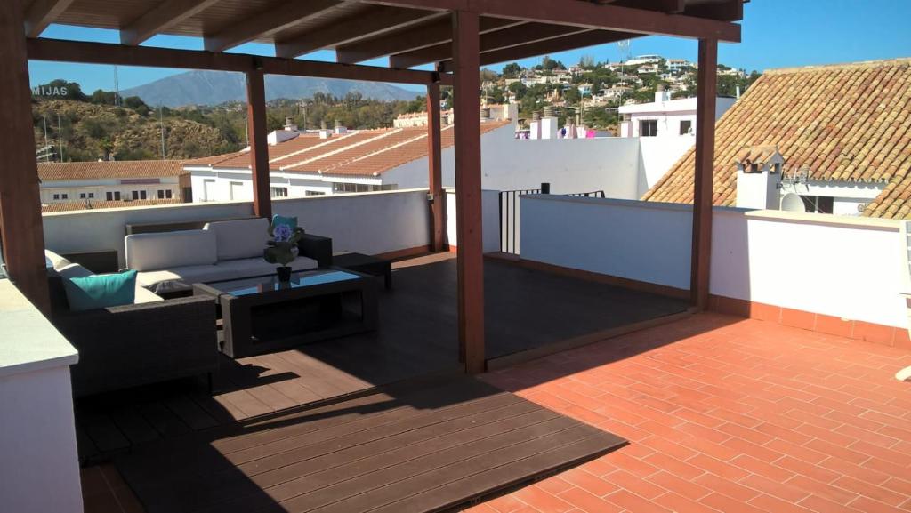 Balkon lub taras w obiekcie Apartaments La Cala de Mijas Atico