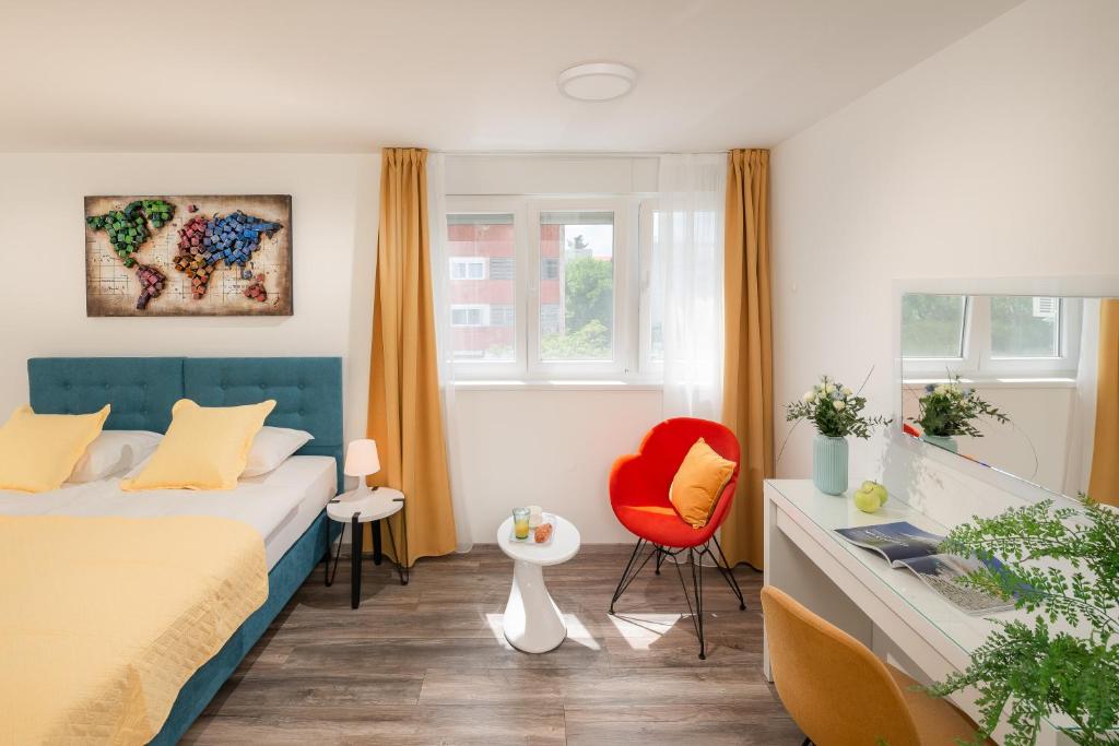 Postel nebo postele na pokoji v ubytování Rooms L17