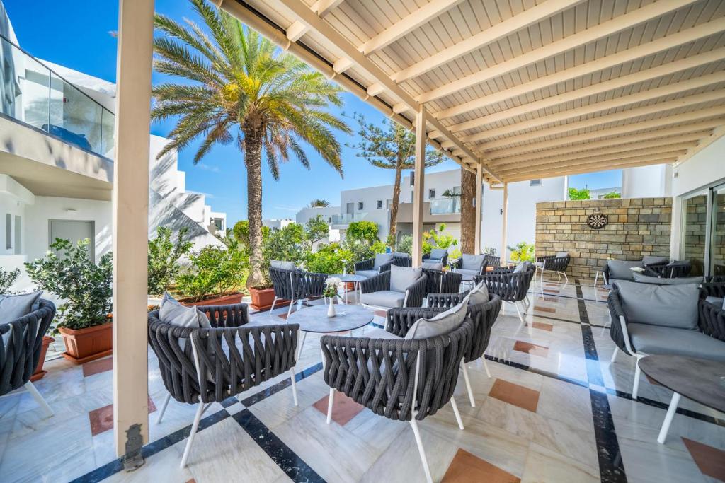 Posezení v ubytování Adele Beach Hotel