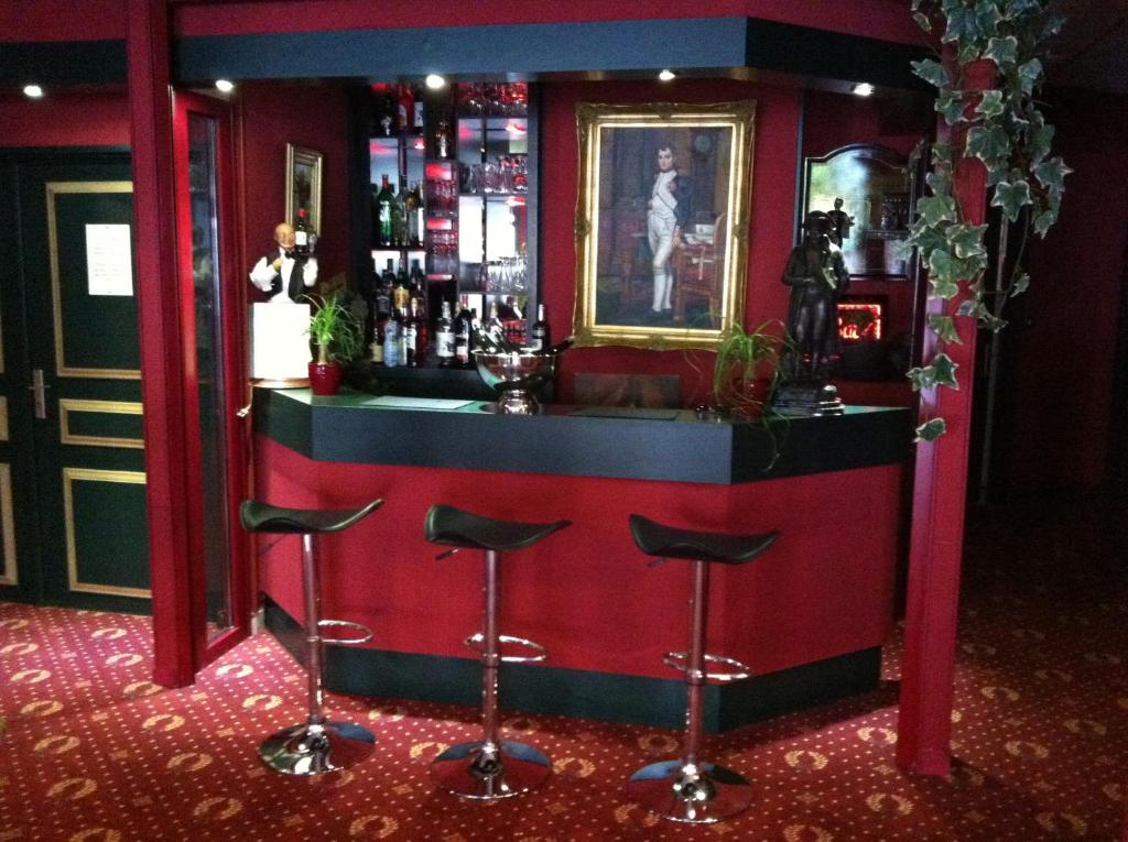 Lounge nebo bar v ubytování Hôtel 1er Consul Rouen