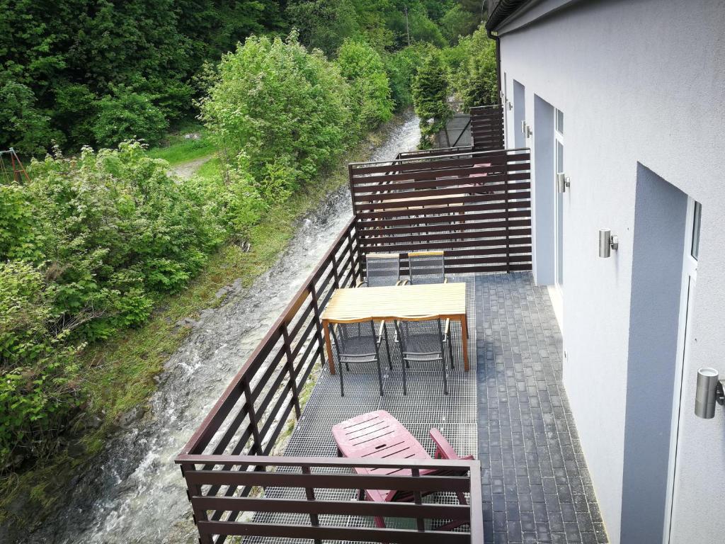 Balkón nebo terasa v ubytování Ośrodek Wypoczynkowy Beskid