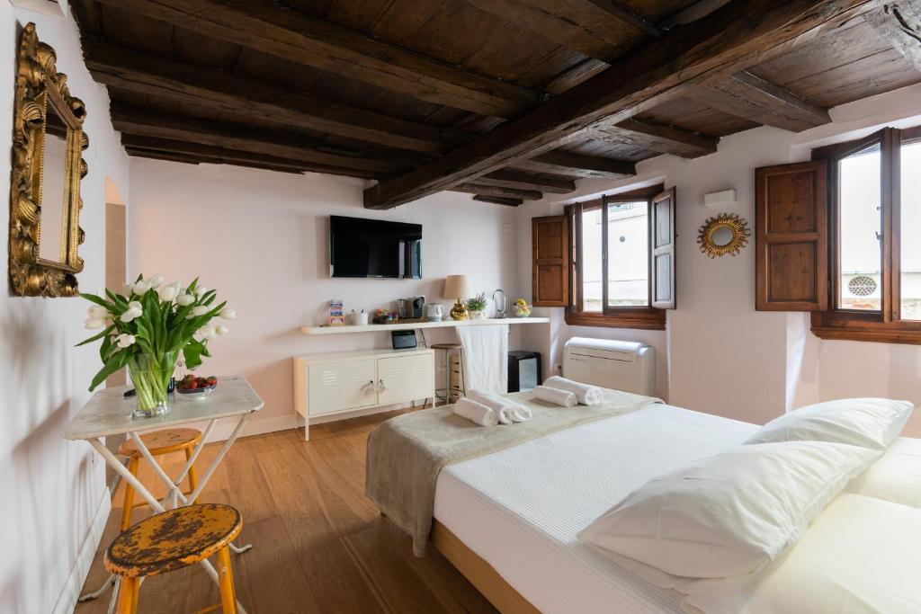 VELLUTI Suite in Florence