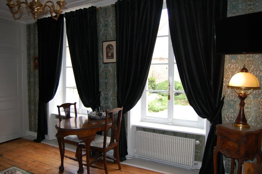 Chambres d'hôtes du château - Chambre Double De Luxe Avec Vue Du Château
