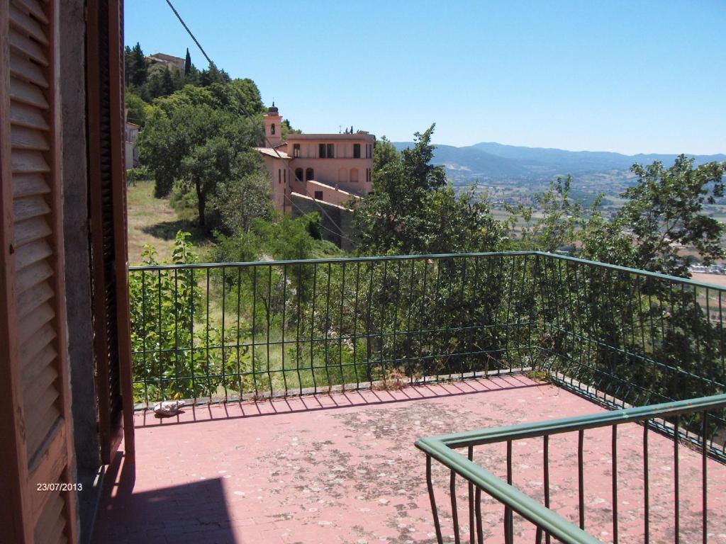 En balkon eller terrasse på Agriturismo Il Palazzetto