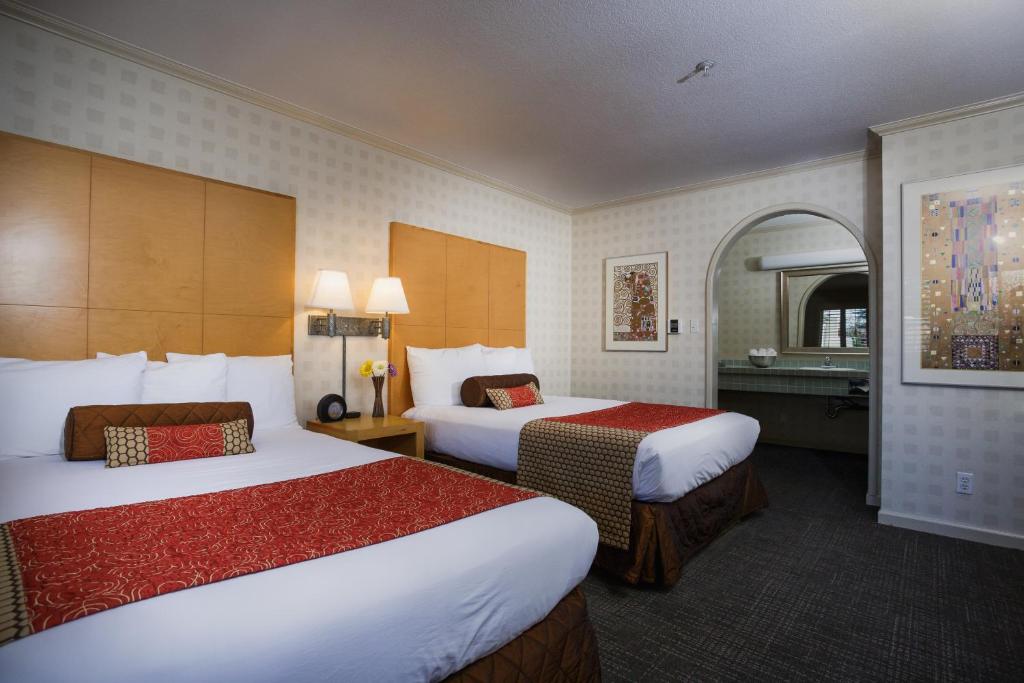 Menlo Park Inn - Double Queen Room