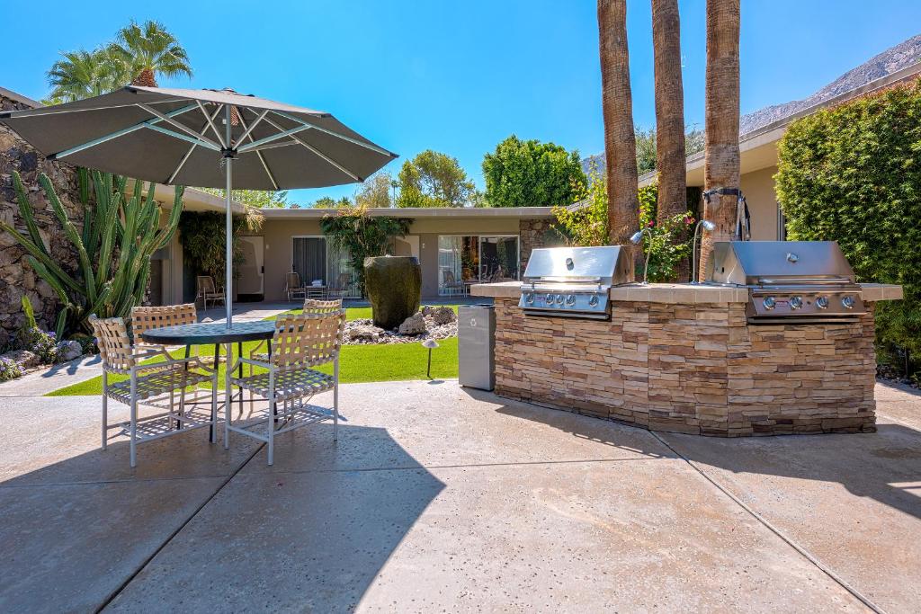Desert Hills, Palm Springs – Updated 2024 Prices