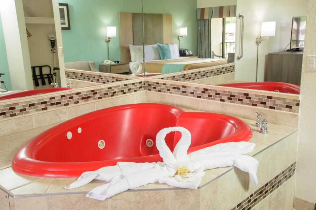 Pigeon River Inn - King Suite Con Vasca Idromassaggio