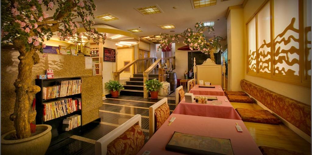 Posezení v ubytování Networld Hotel Spa and Casino