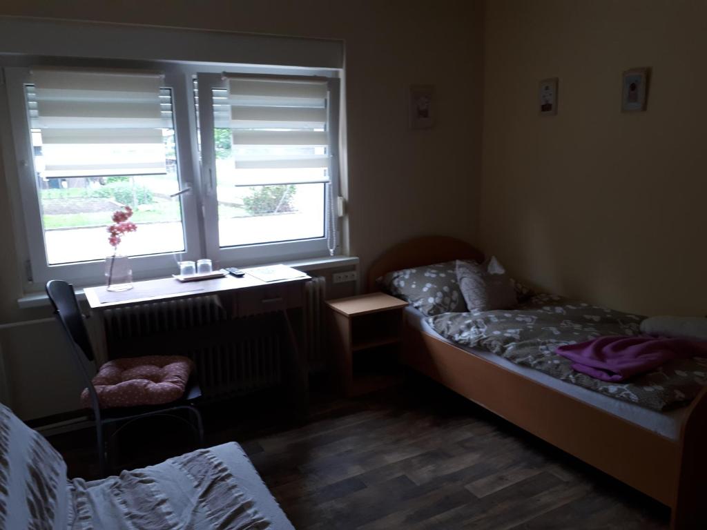 Postel nebo postele na pokoji v ubytování Guest House Tara