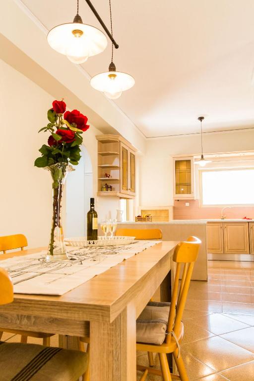 For4 Seasons Home 1 - by Avelink - 6