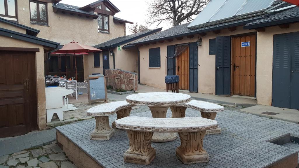 Budova, v ktorej sa hotel nachádza
