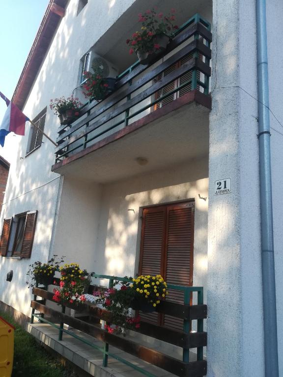 Balkón nebo terasa v ubytování Apartmani Marin