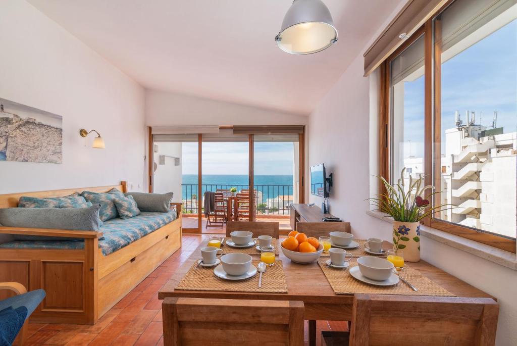 H&H seaview - Duplex Apartment