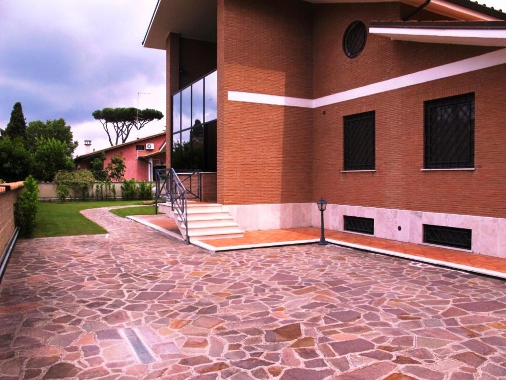 Budynek, w którym mieści się apartament