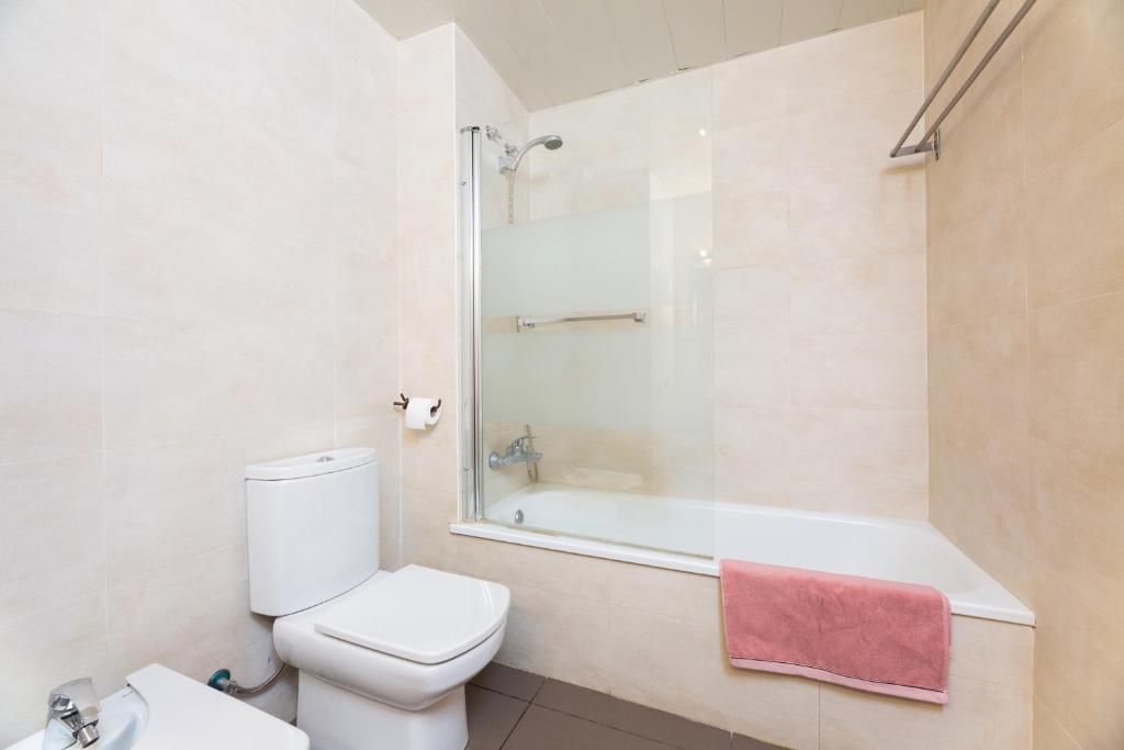 Koupelna v ubytování Apartamentos Cornellalux
