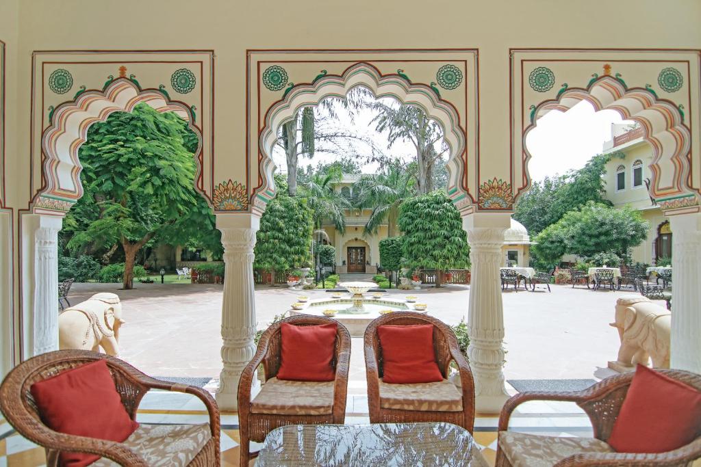 Zahrada ubytování Alsisar Haveli - Heritage Hotel