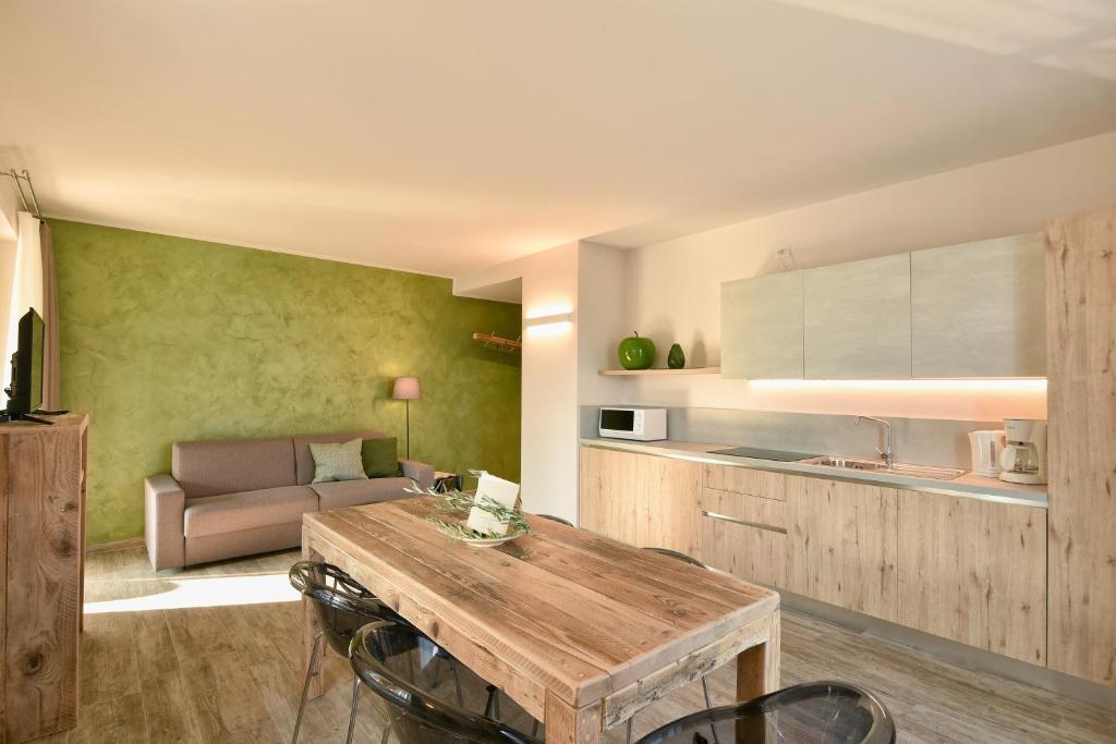 Kuchyňa alebo kuchynka v ubytovaní Verdeulivo Relax Home - Ruculì Hospitality