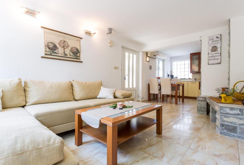 Posezení v ubytování Molnar Resort Apartment Sergej