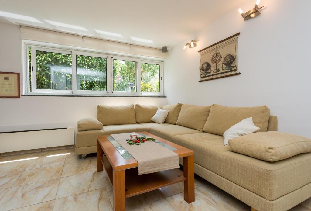 Posezení v ubytování Molnar Resort Apartment Sergej