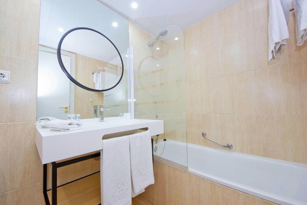 Aparthotel Atenea Valles - Superior Studio