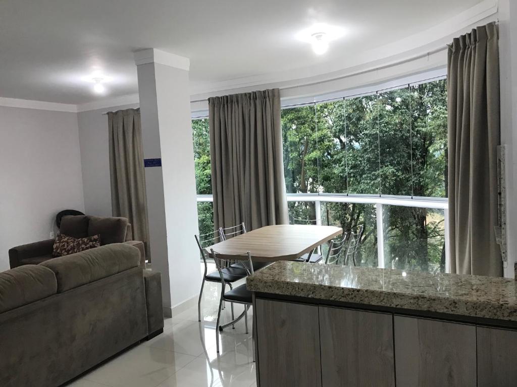  Apartamento Ed. Jacarandá