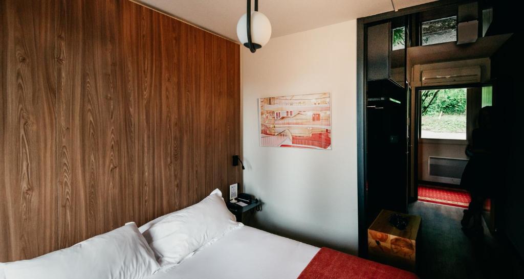 Best Western Bridge Hotel Lyon East - Executive Queen Room