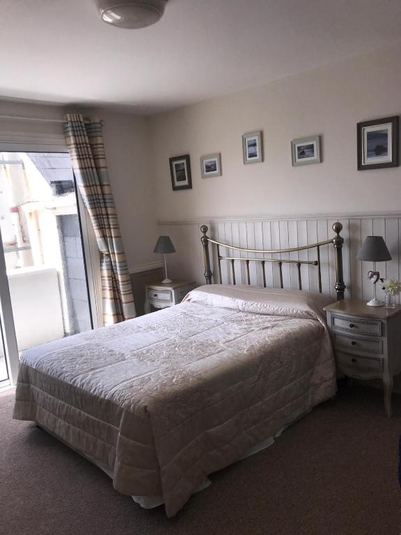 Westend Bar & Restaurant - Double Or Twin Room With Shower